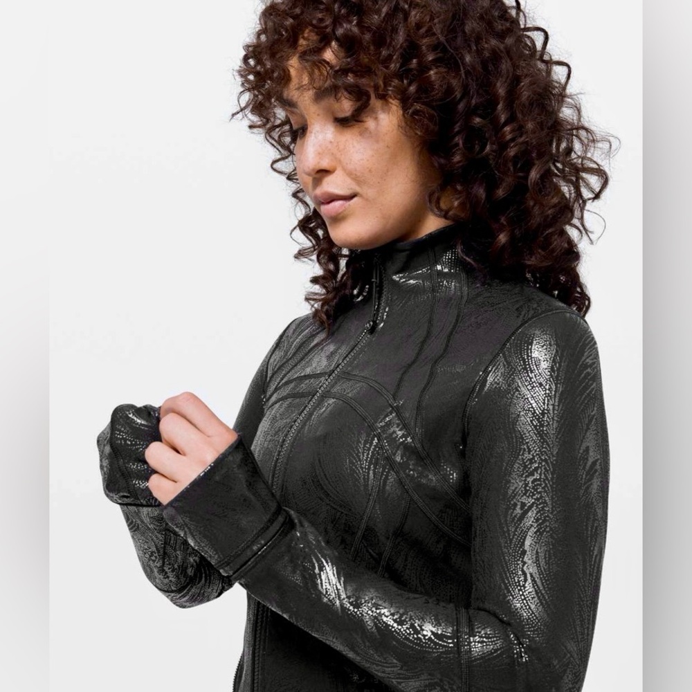 NWT Lululemon Define Jacket *Shine Acclimatize Black Foil Perfect new condition